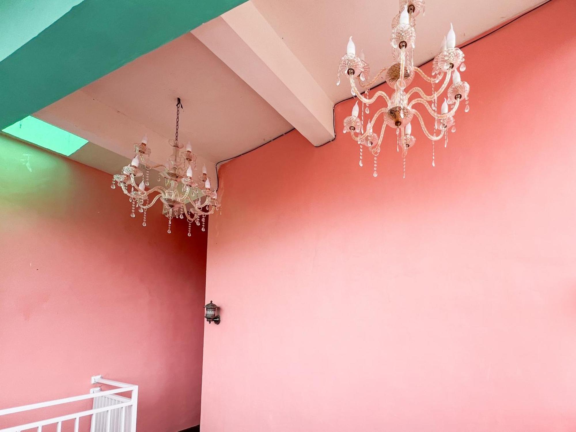 Reddoorz Near Sunrise Mall Mojokerto Exterior photo